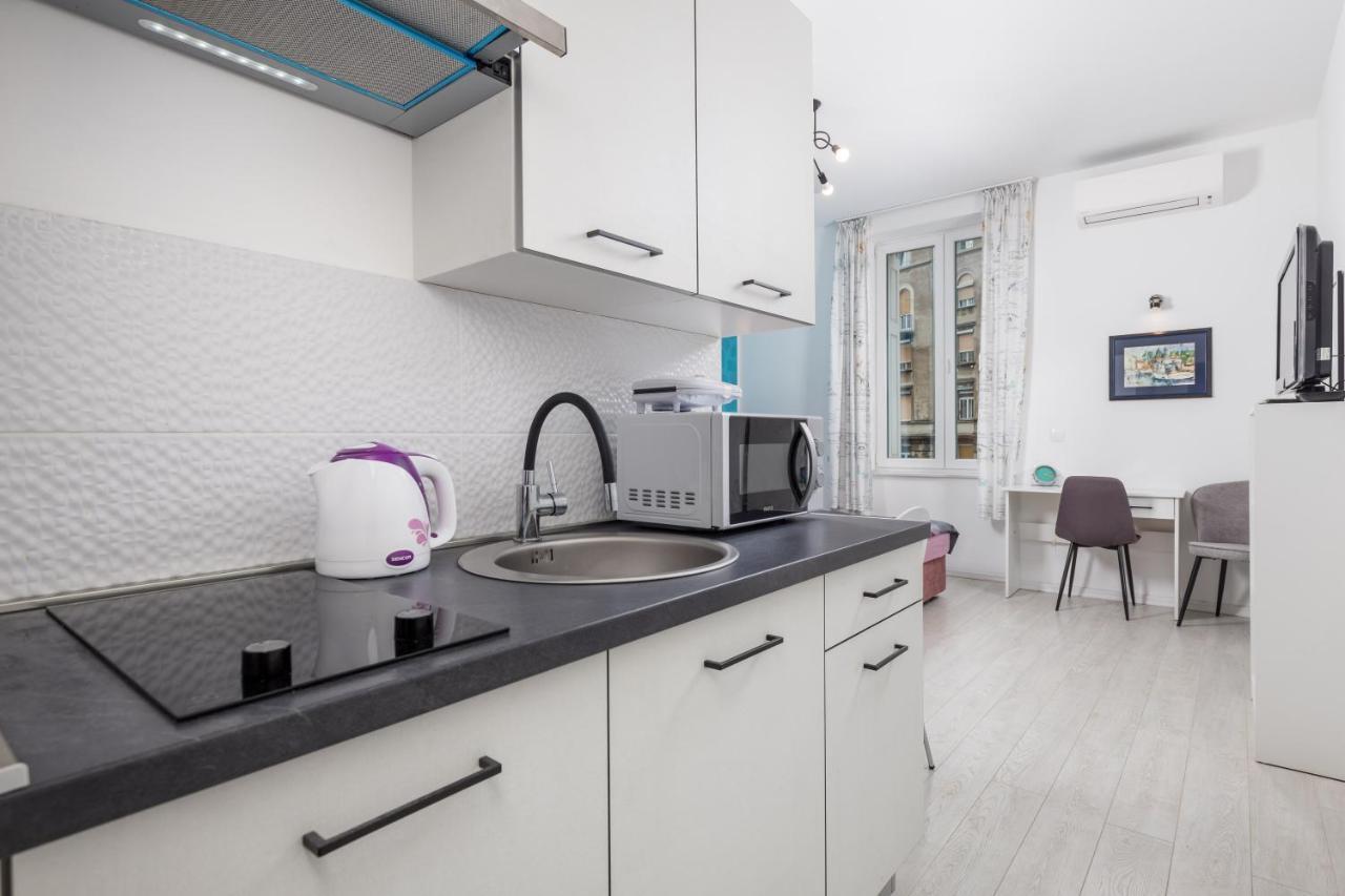 Studio Apartments Fran'S Rijeka Luaran gambar